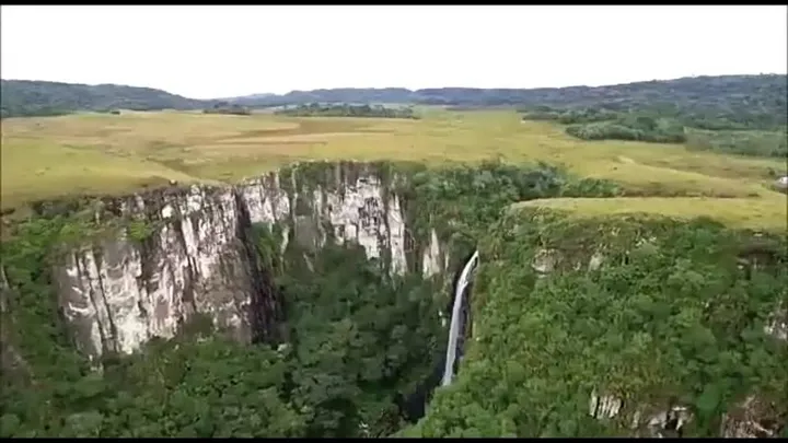 Construa a Primeira Cidadela Medieval Off-Grid do Brasil