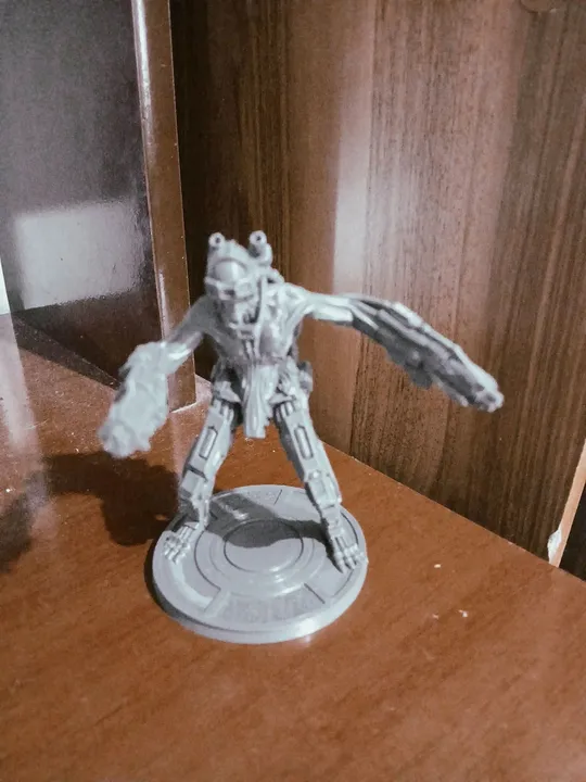 CONHEÇA O NECRODRONE